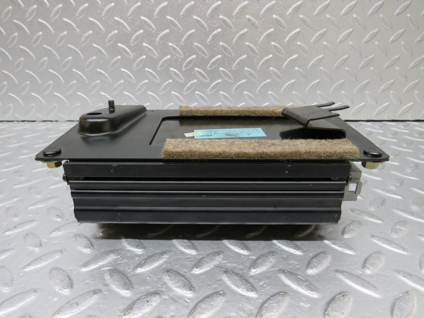 34803 Mercedes-Benz W210 320E Audio Radio Amplifier Control Unit Bose 21082026