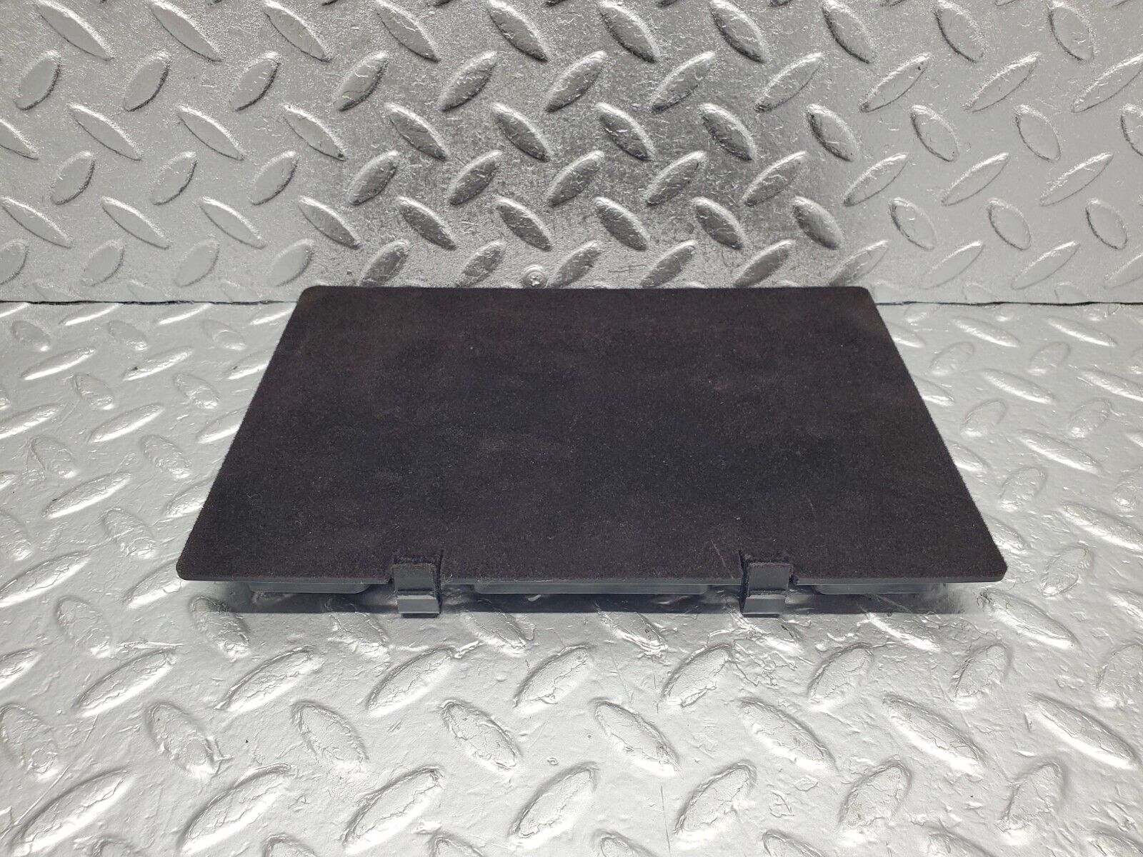 44372886
