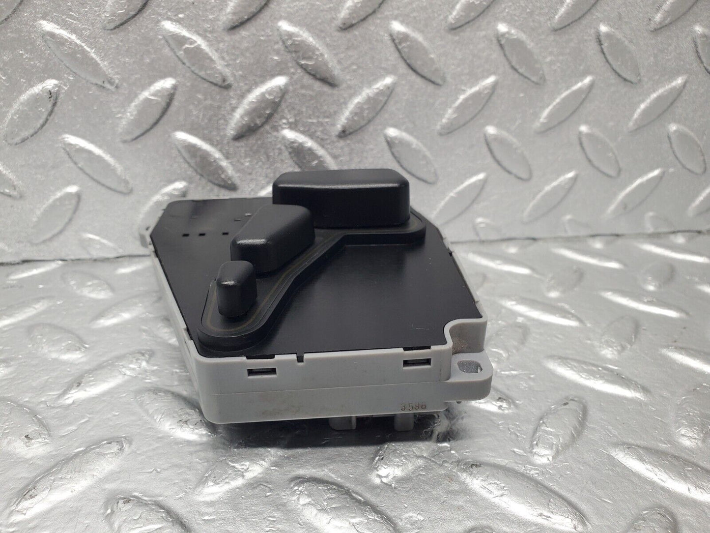 46751 Mercedes-Benz R129 320SL Coupe Front Right Seat Adjust Switch 1298210451