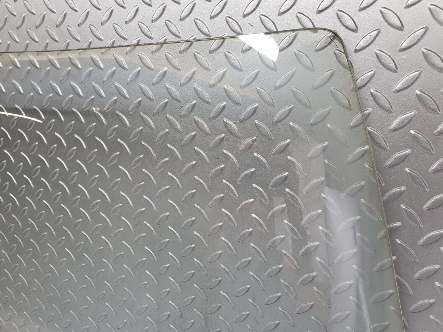 43222 Mercedes-Benz W108 280SE Front Windscreen