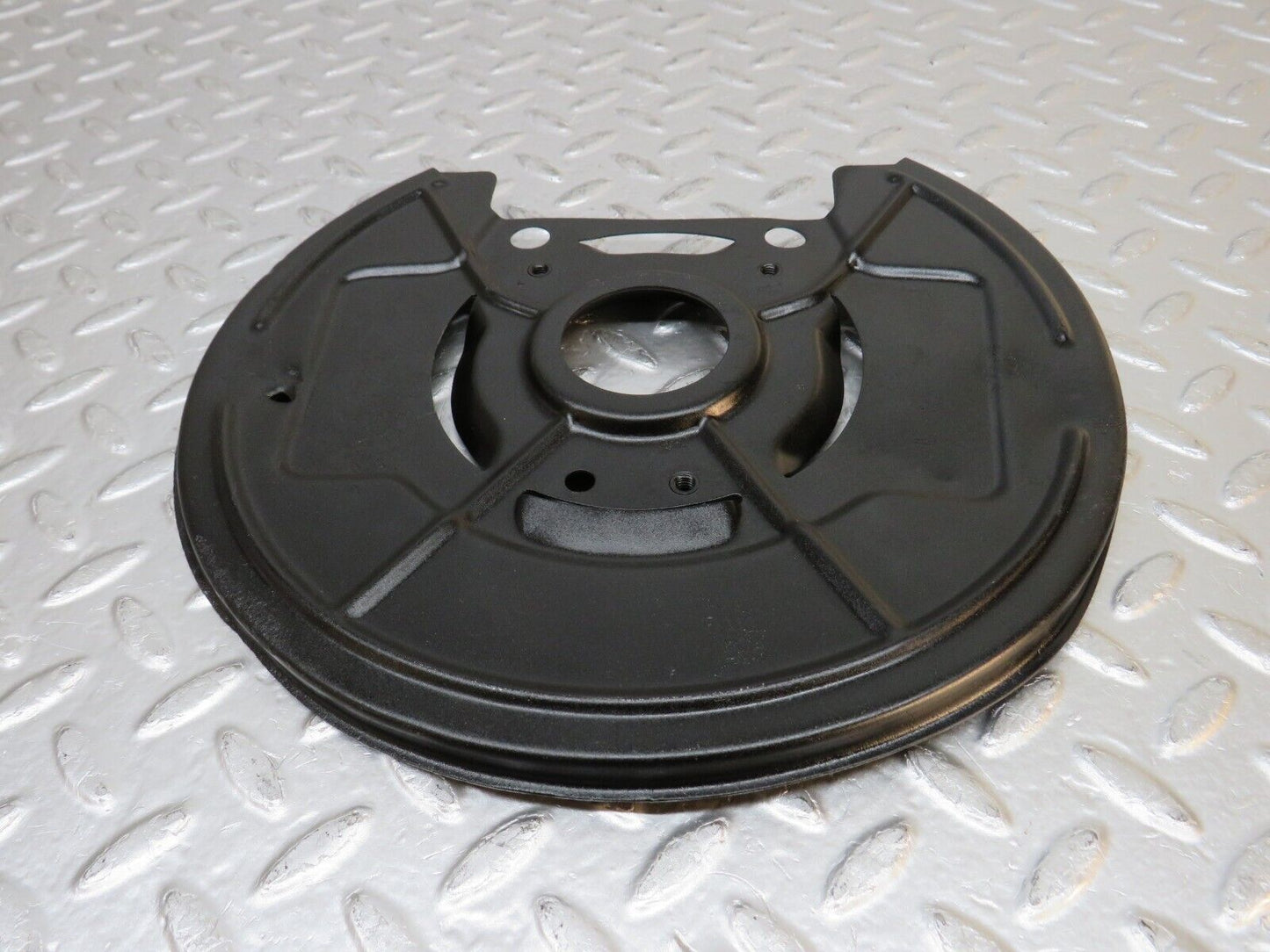 32265 Mercedes-Benz W108 280SE Front Left Brake Disc Protection Plate