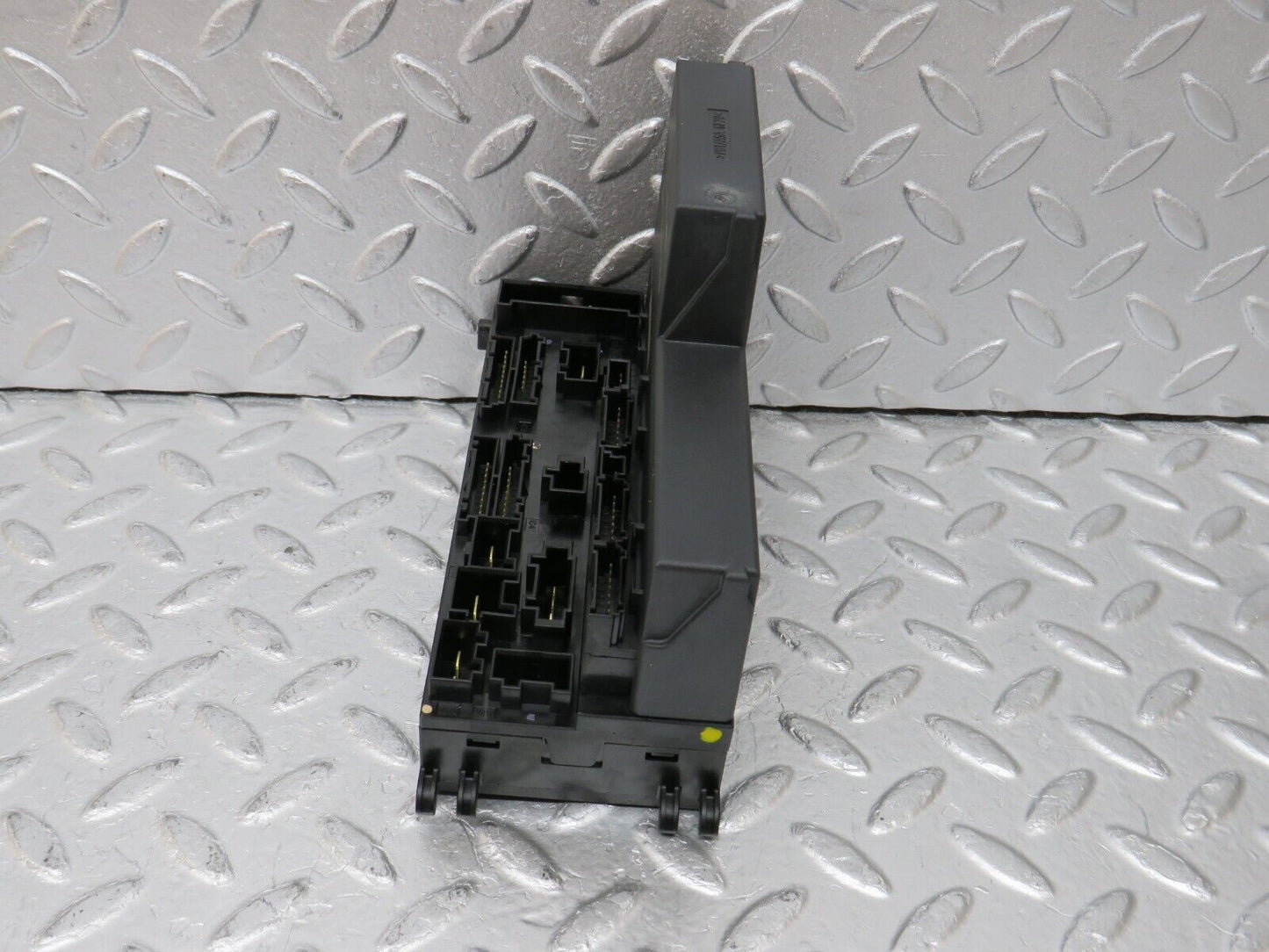 34847 Mercedes-Benz W210 320E Relay Box Fuse Box 0195455632 0005401050