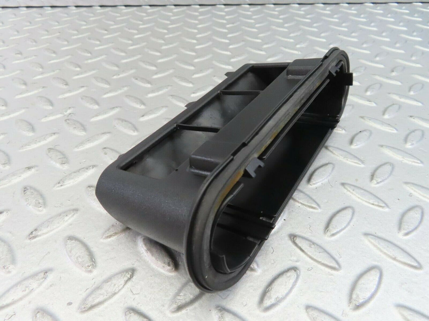 10371 Mercedes-Benz W201 190E Trunk Breather Ventilation Valve 2018300242