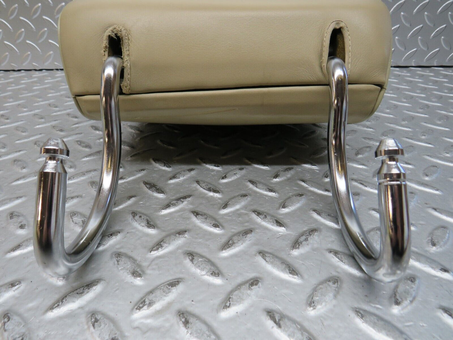 28936 Mercedes-Benz C124 320CE Coupe Rear Headrest Beige