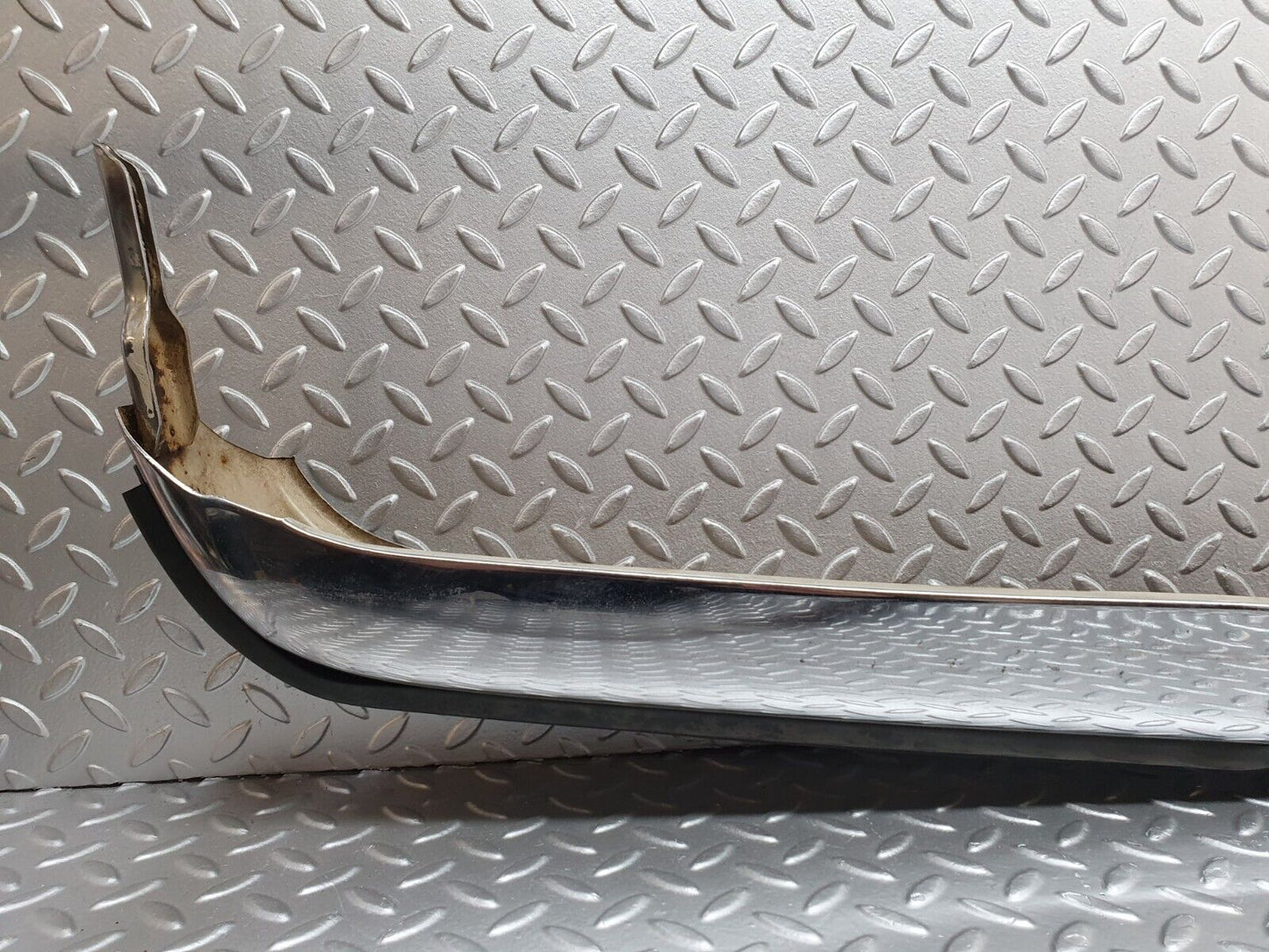 40841 Mercedes-Benz W123 300D Front Bumper 1238800670 1238801270