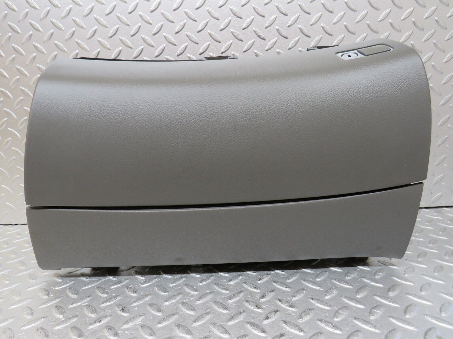 35201 Mercedes-Benz W221 Glove Box No Key