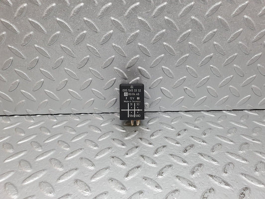 41098 Mercedes-Benz W126 300SE Light Control Relay 0055453332