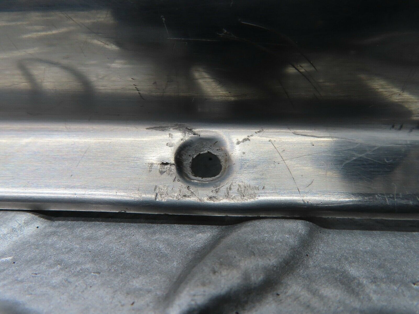 20762 Mercedes-Benz R107 450SL Left Door Sill Chrome