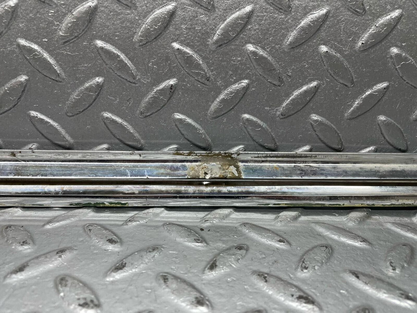 40518 Mercedes-Benz W108 Rear Right Door Window Chrome Trim
