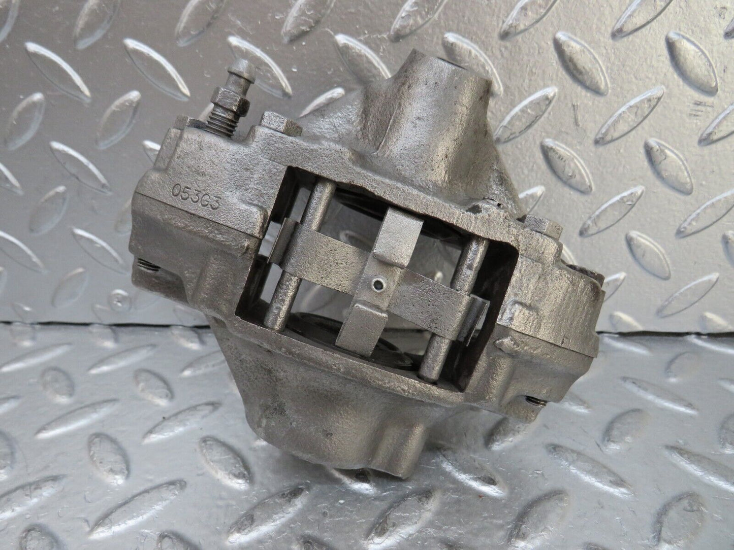 26696 Mercedes-Benz C124 220CE Coupe Rear Left Brake Caliper Ate 11