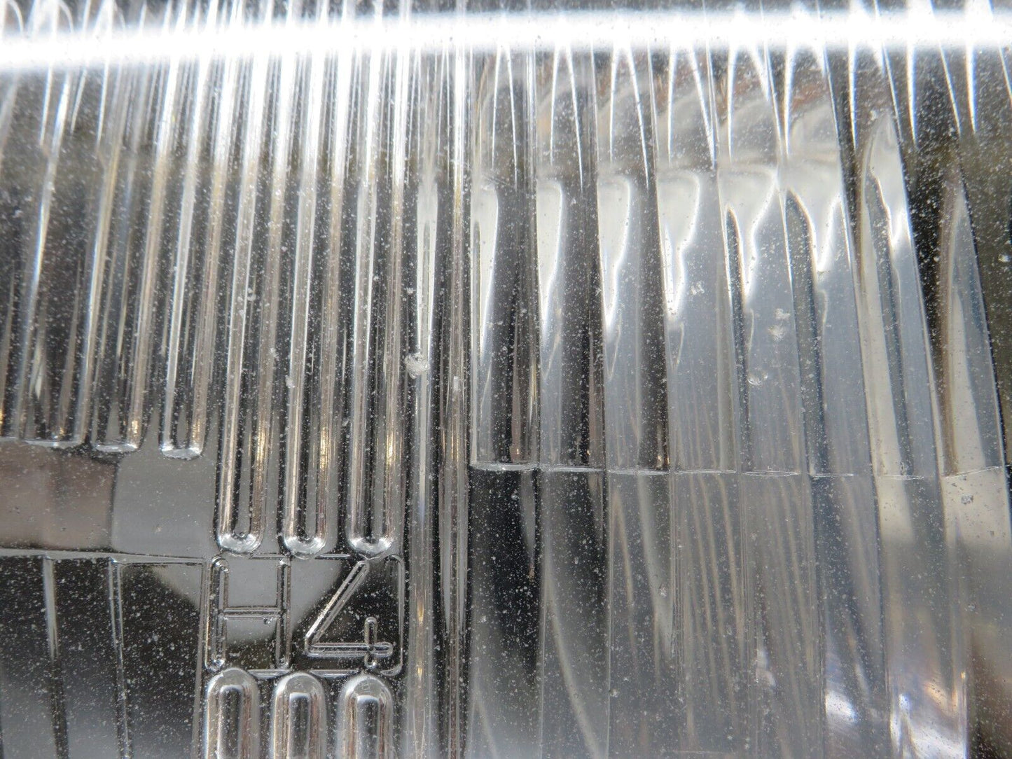 36377 Mercedes-Benz W126 420SE Headlight Bosch Right 1305235092 1305620454