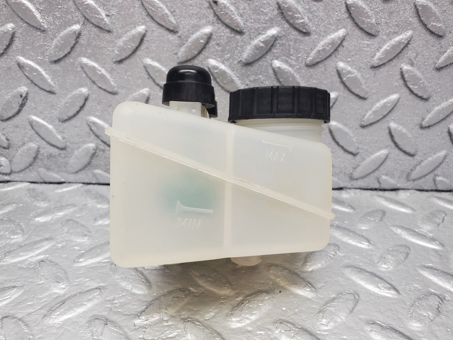W201 Baby Benz brake fluid reservoir tank used OEM