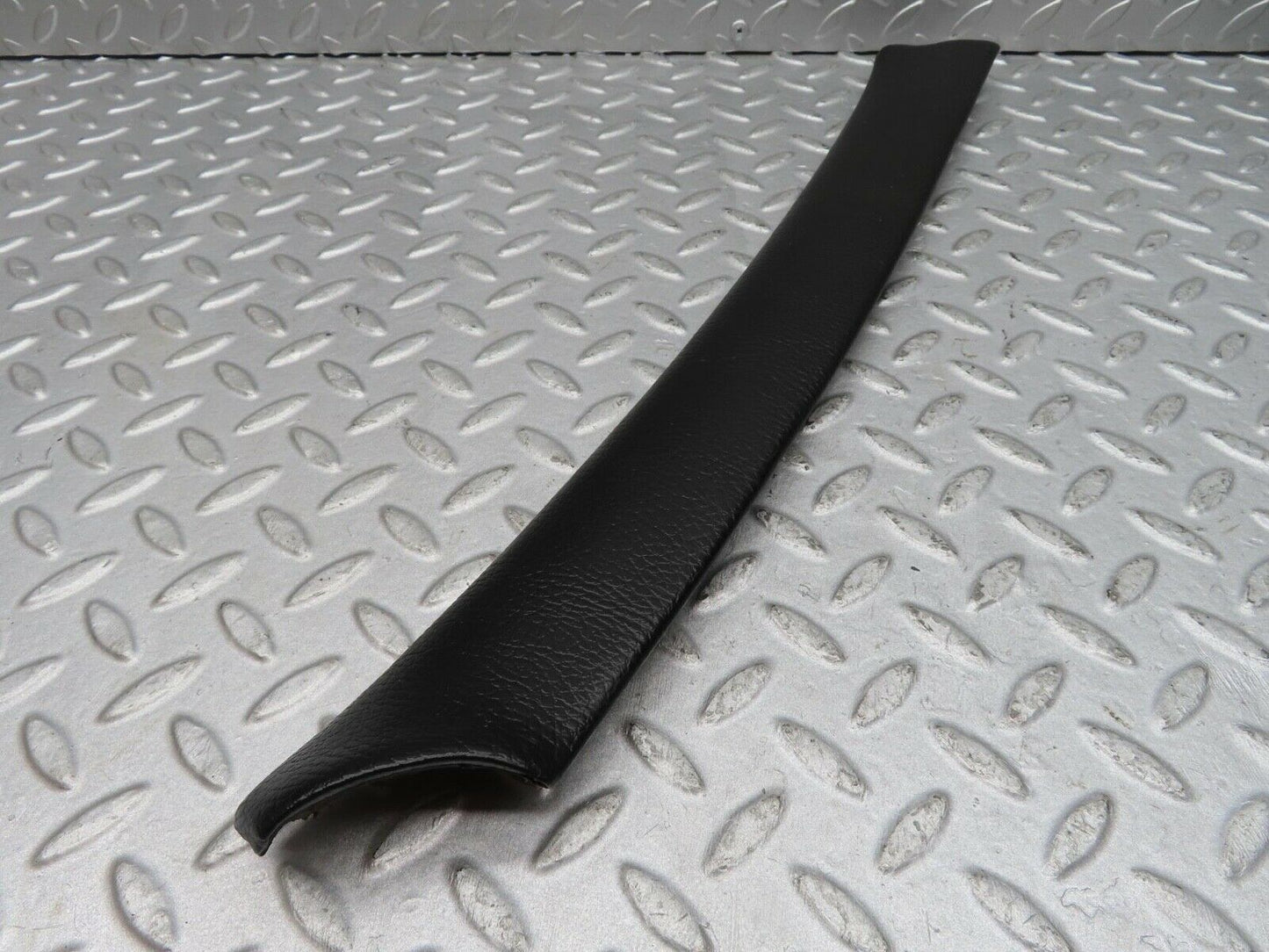 12248 Mercedes-Benz W108 280SE 3.5 A Pillar Trim Cover Right Black