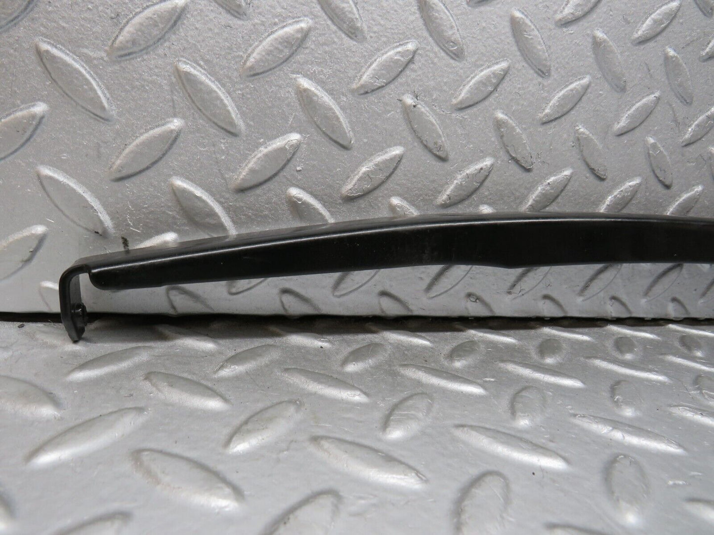 39661 Mercedes-Benz R129 320SL Coupe Right Door Rear Window Channel