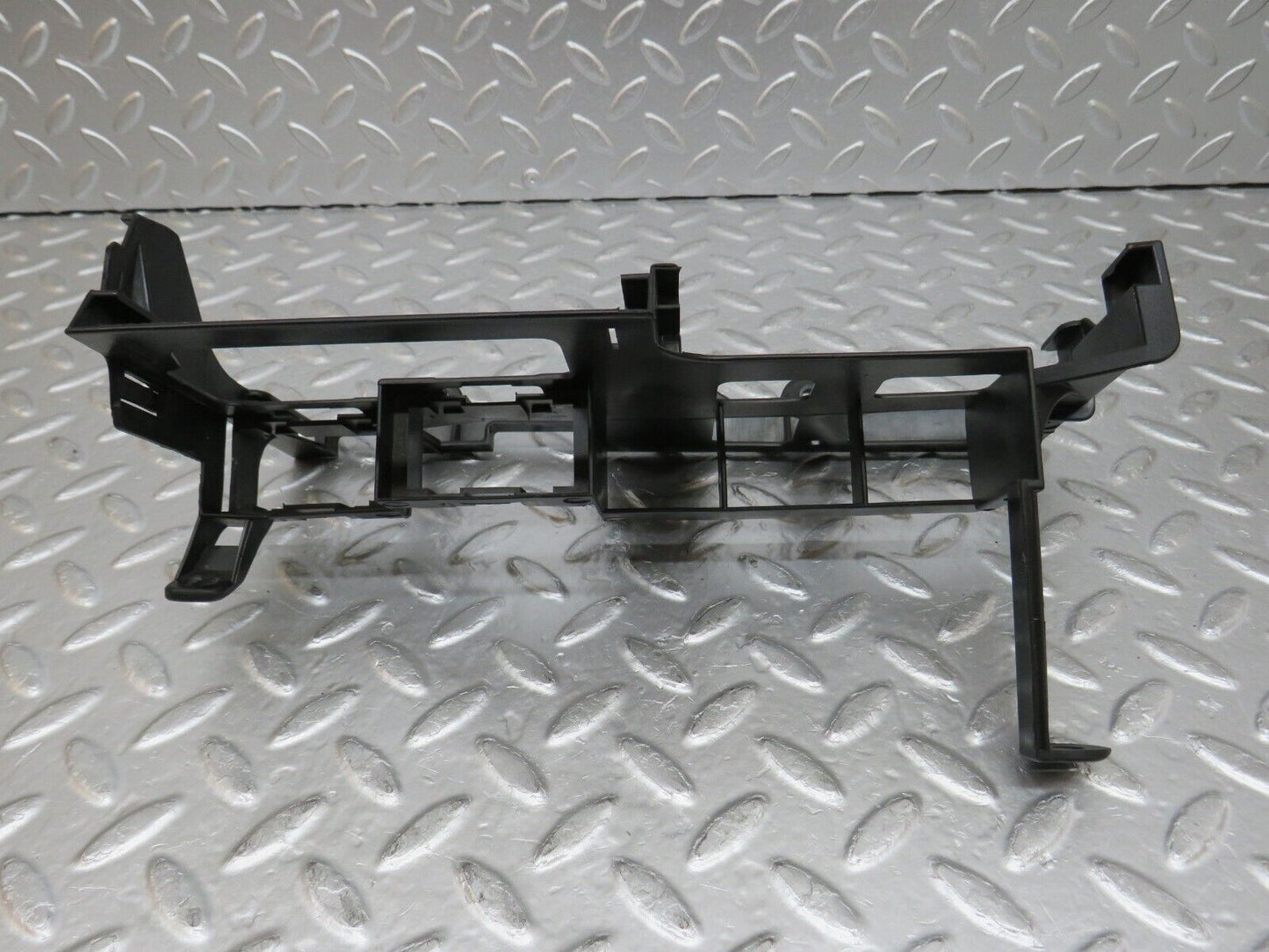 29272 Mercedes-Benz W124 230E Ecu And Relay Bracket 1245455240