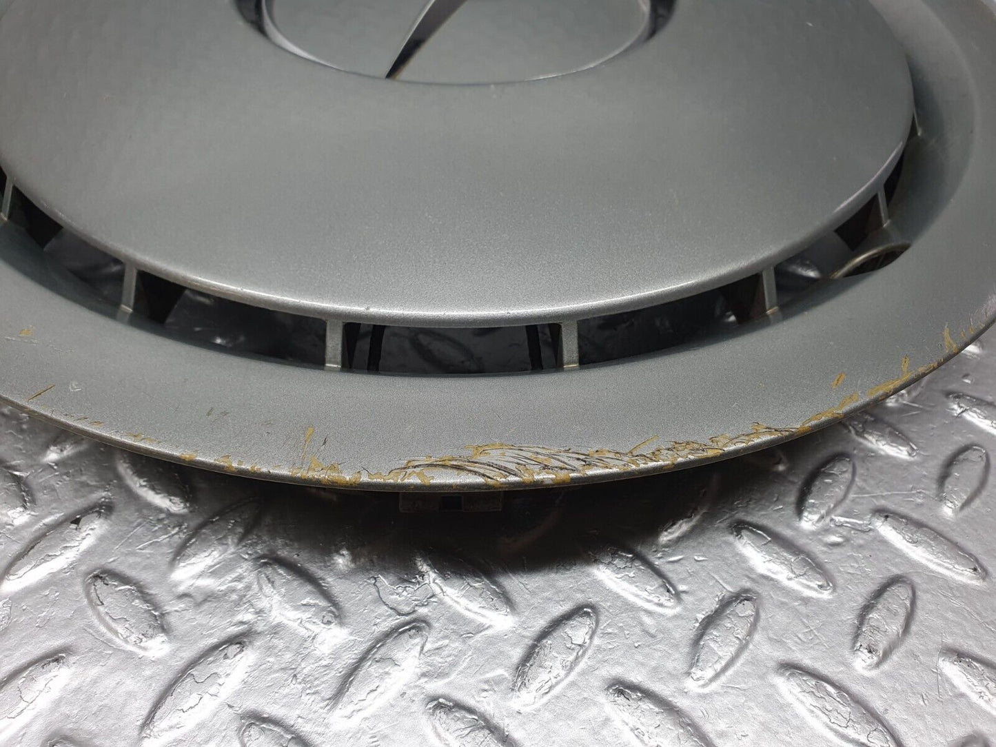 42881 Mercedes-Benz W201 190 2.0L Wheel Trim Hub Cap 14" 2014010324