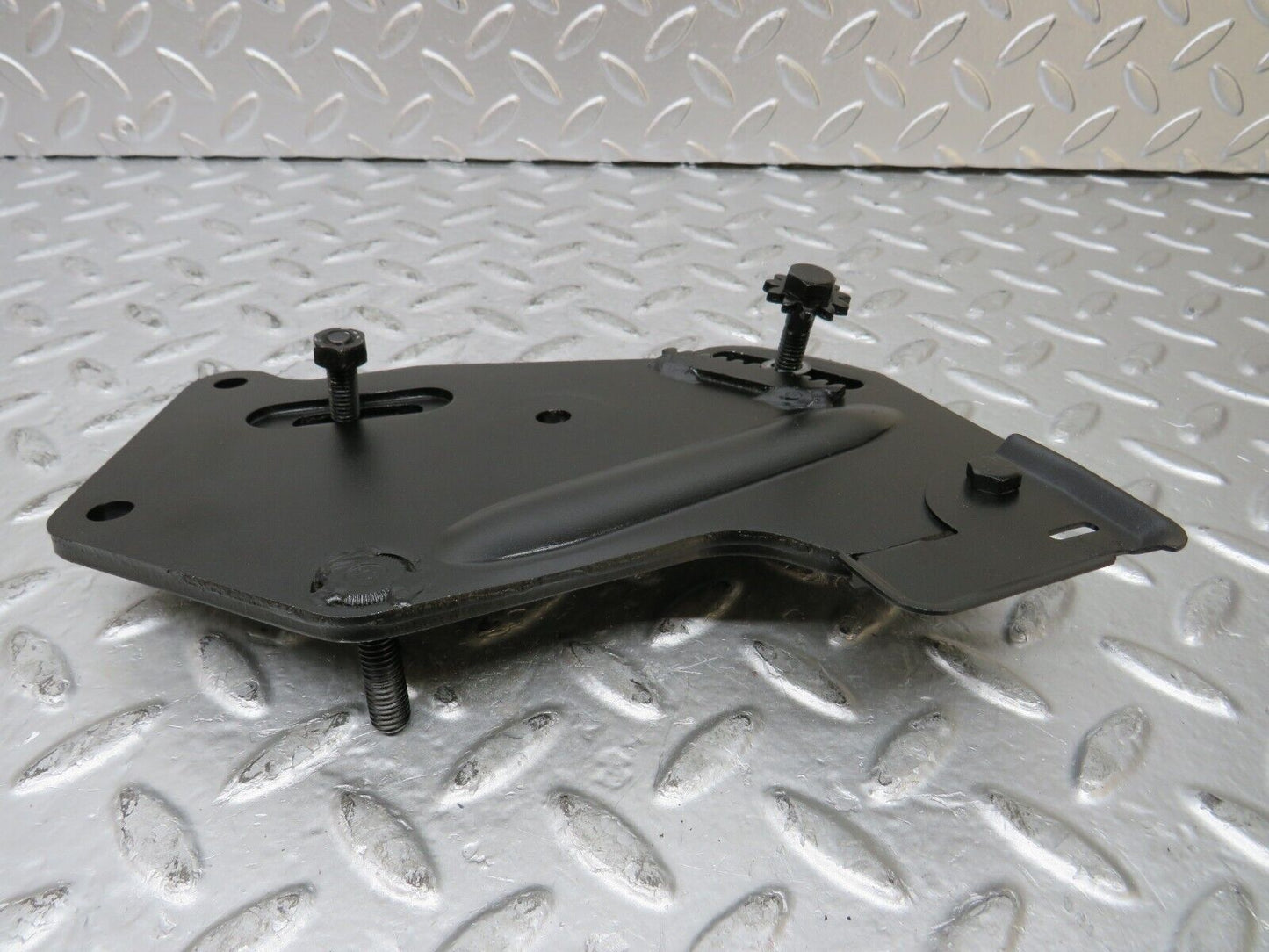 26239 Mercedes-Benz W116 450SE Power Steering Pump Bracket