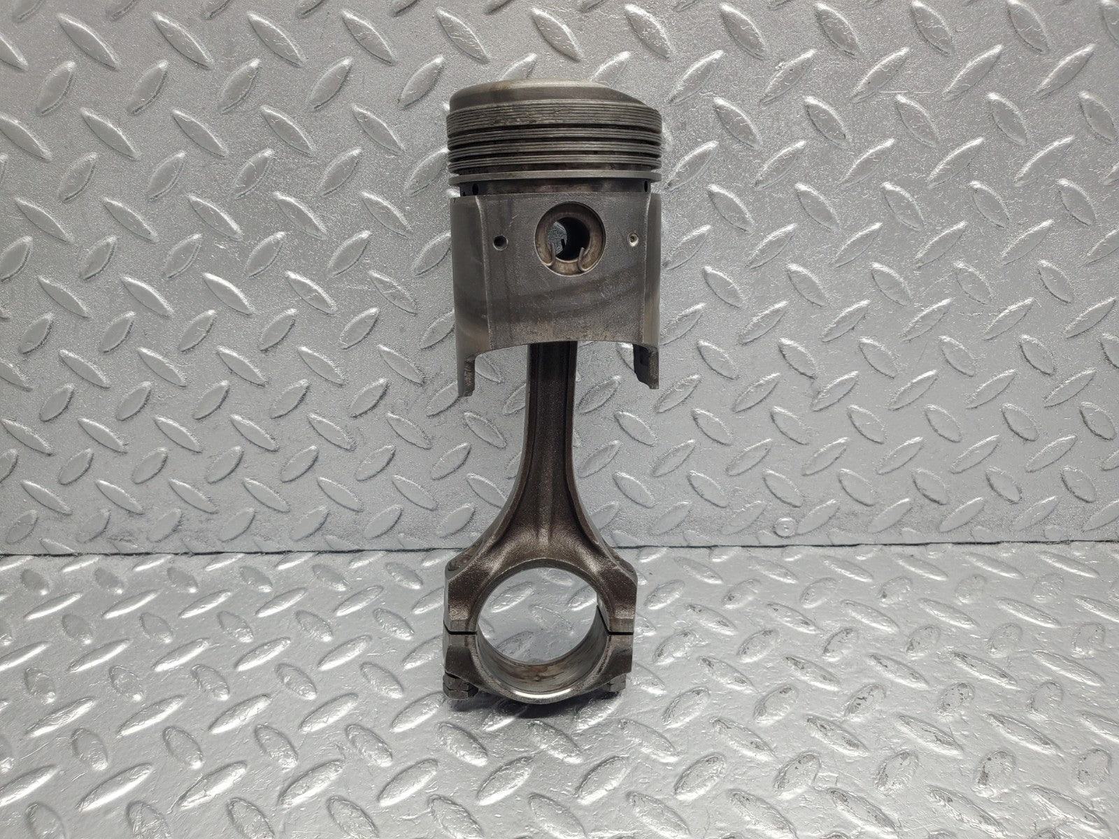 W112 piston with connecting rod used OEM