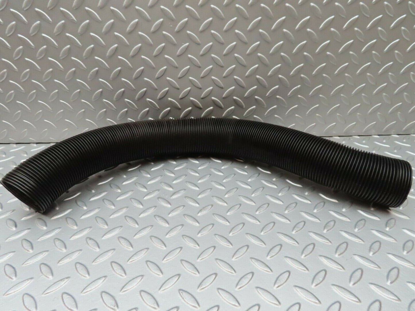 3730 Mercedes-Benz S123 200T Wagon Heater Pipe Air Pipe