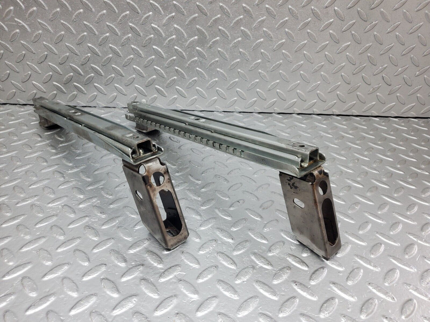 44531 Mercedes-Benz W123 280E Front Left Seat Rail Pair