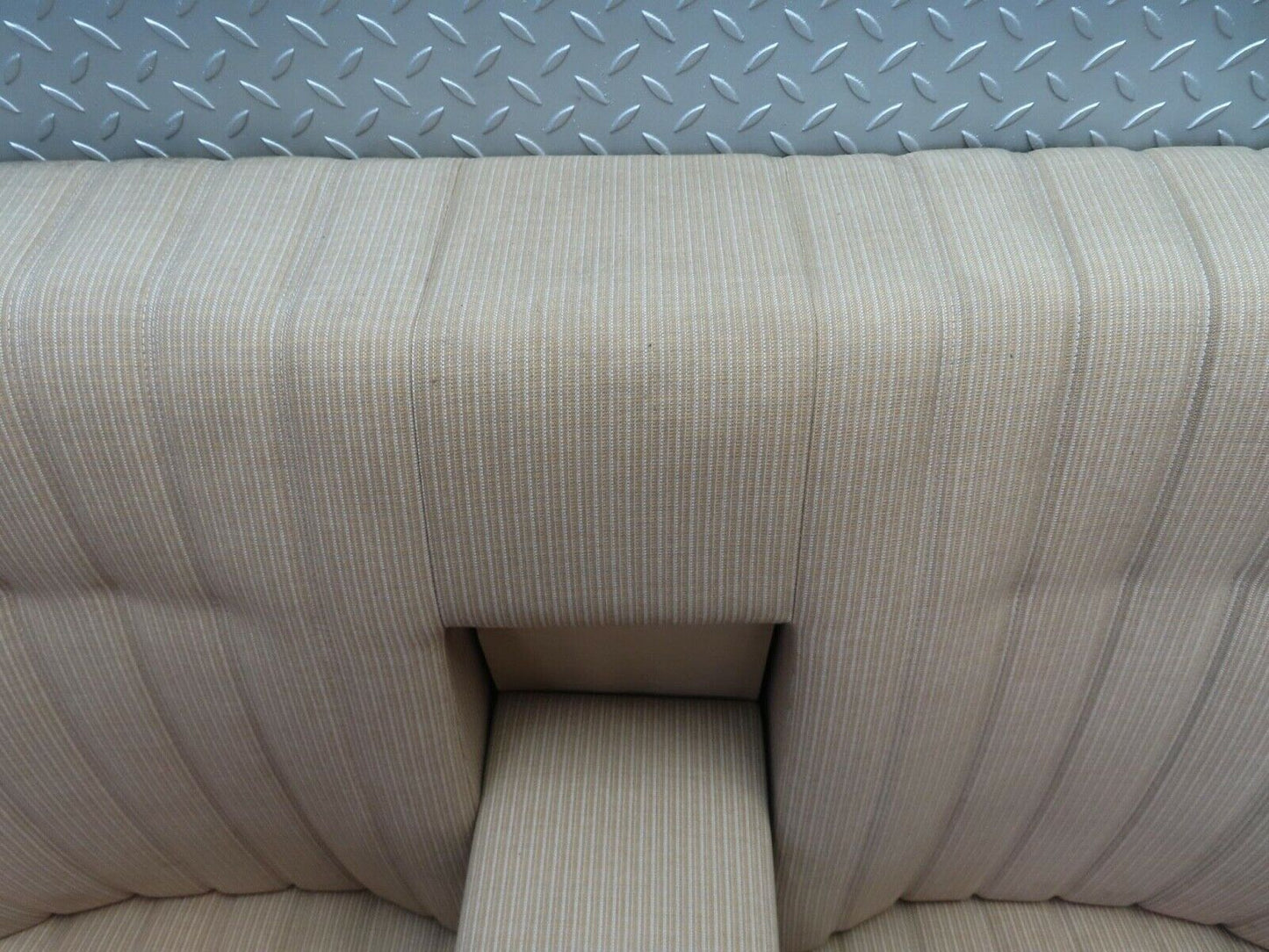 7009 Mercedes-Benz W123 230E Rear Seat 1239202716