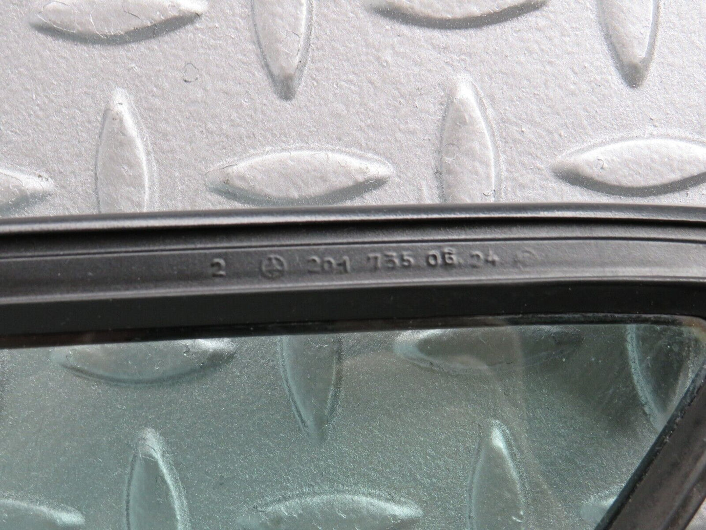 39068 Mercedes-Benz W201 190E Rear Right Quarter Window Glass 2017350624