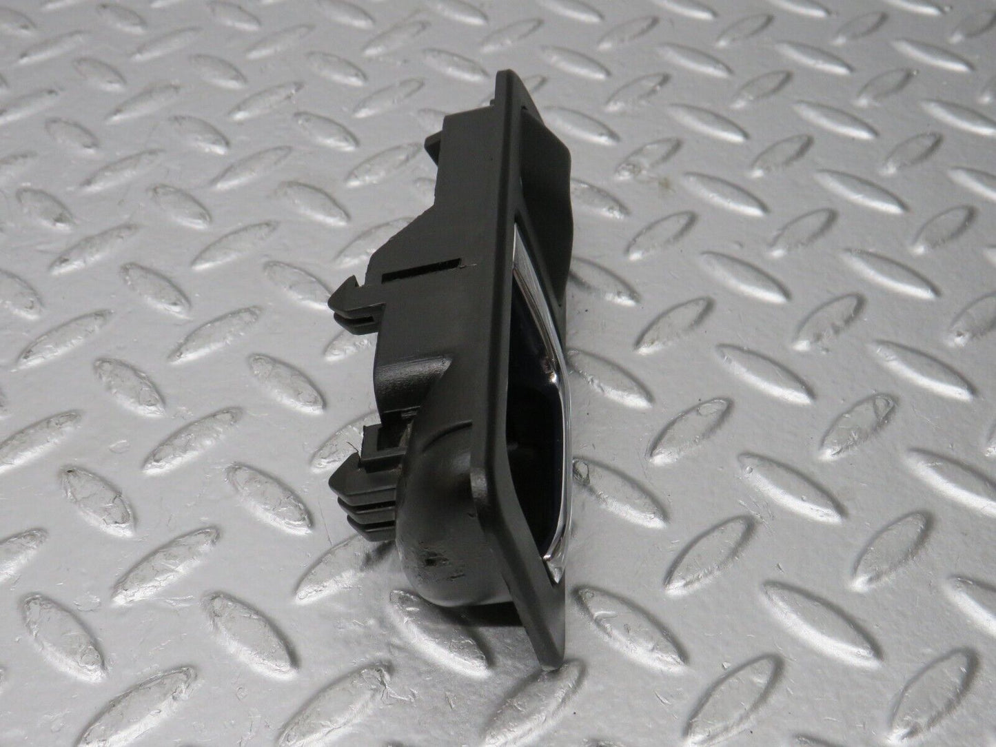 31635 Mercedes-Benz W201 190LE 1.8L Rear Right Interior Door Handle 2017660264