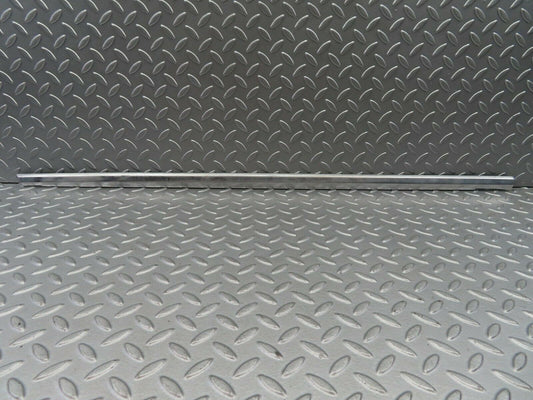 6205 Mercedes-Benz W126 380SE Front Right Door Chrome Moulding Trim