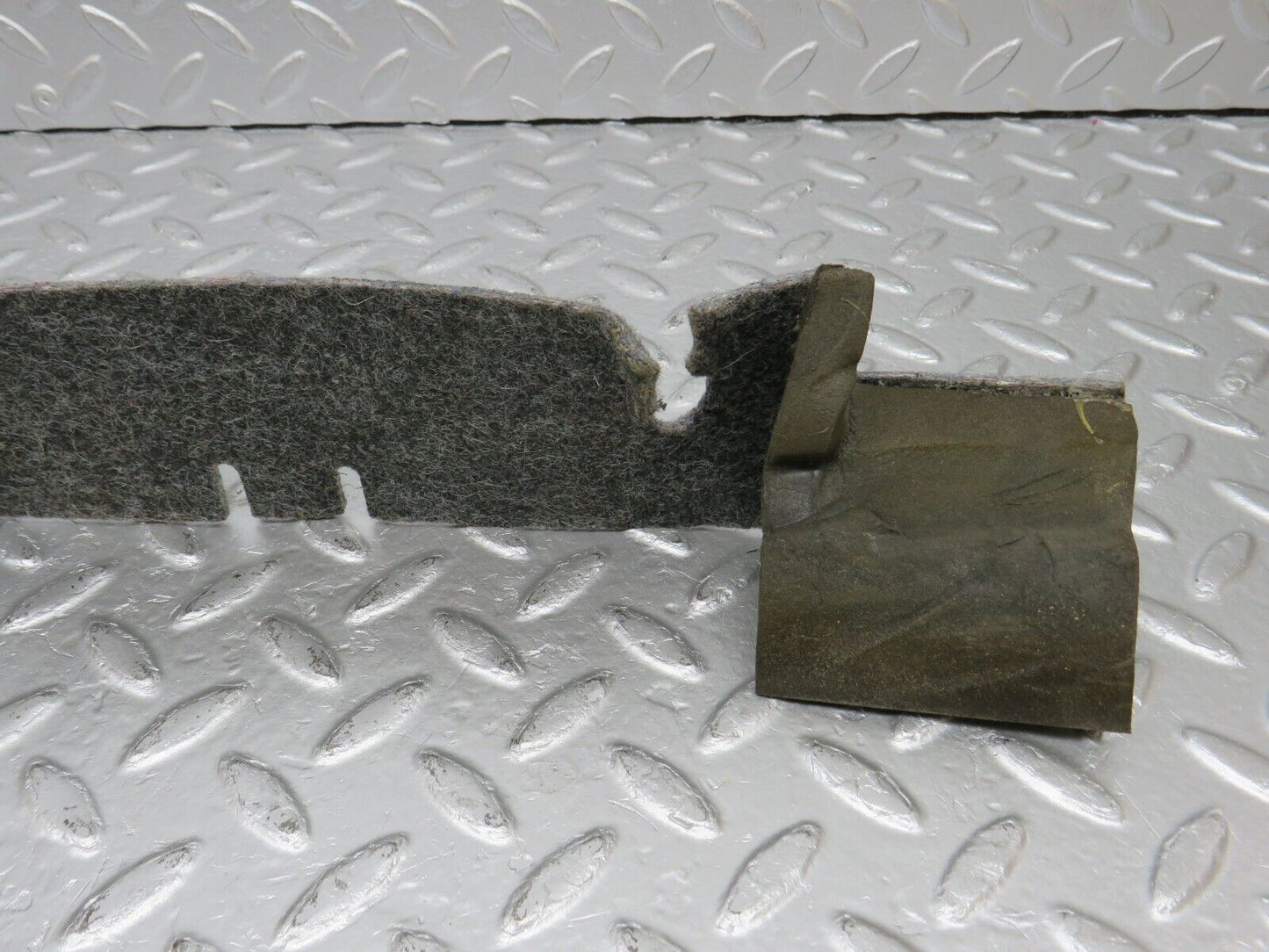 34208 Mercedes-Benz W124 260E Rear Centre Seat Belt Carpet 1248600097