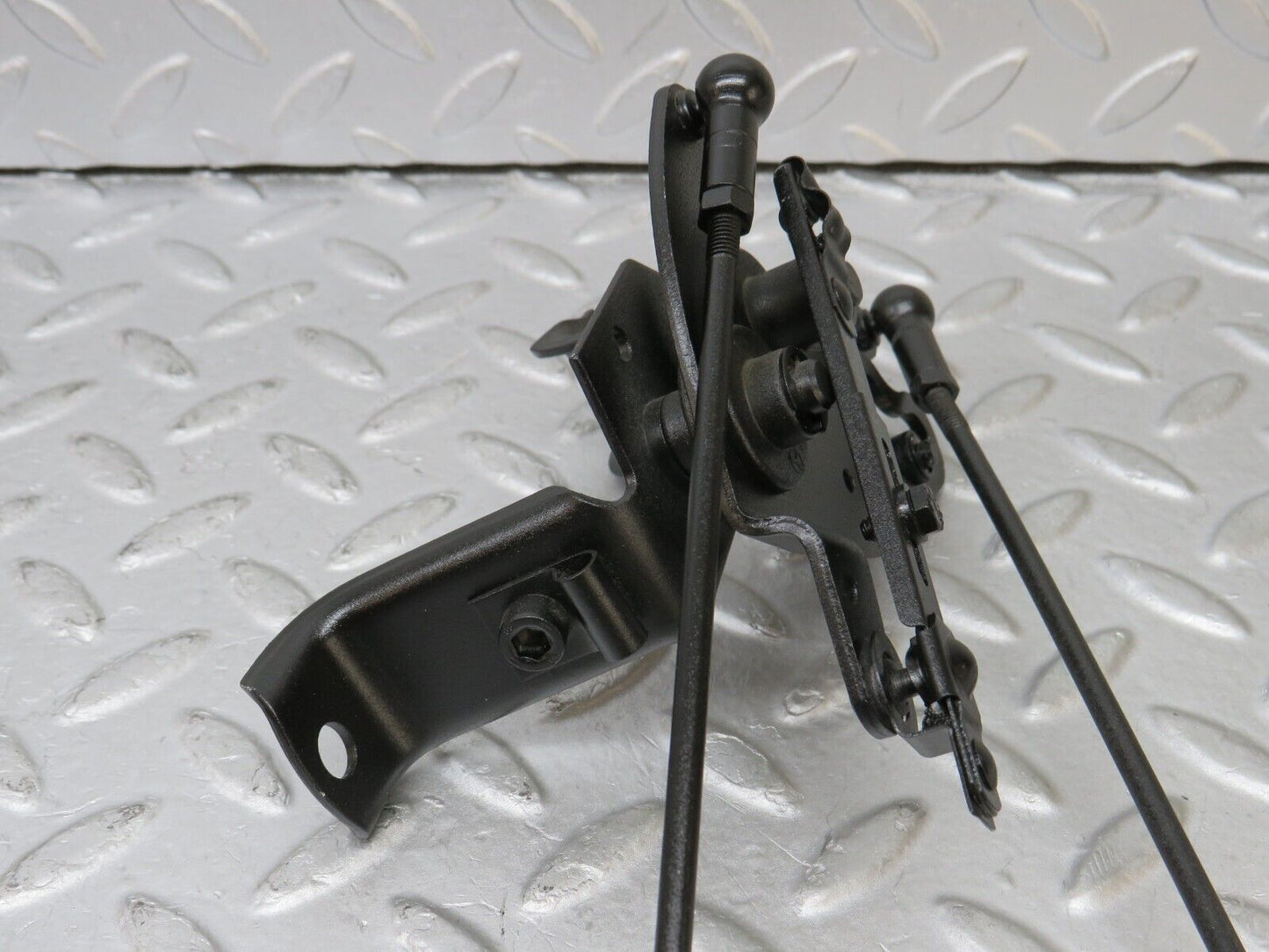 36361 Mercedes-Benz W126 420SE Accelerator Throttle Linkage