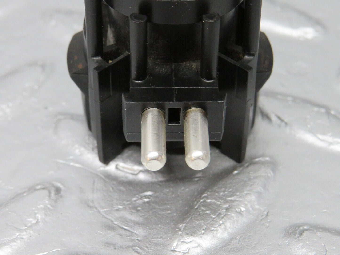 40683 Mercedes-Benz W123 300D Kick Down Switch 0015456314