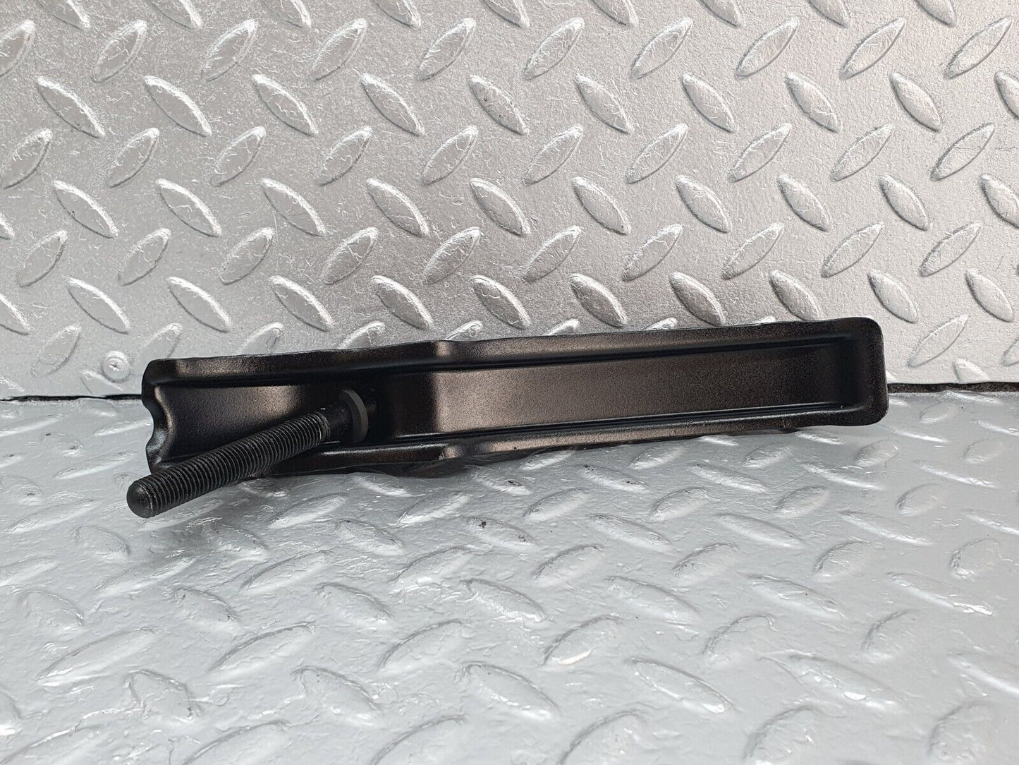 43145 Mercedes-Benz W108 280SE Spare Wheel Holder