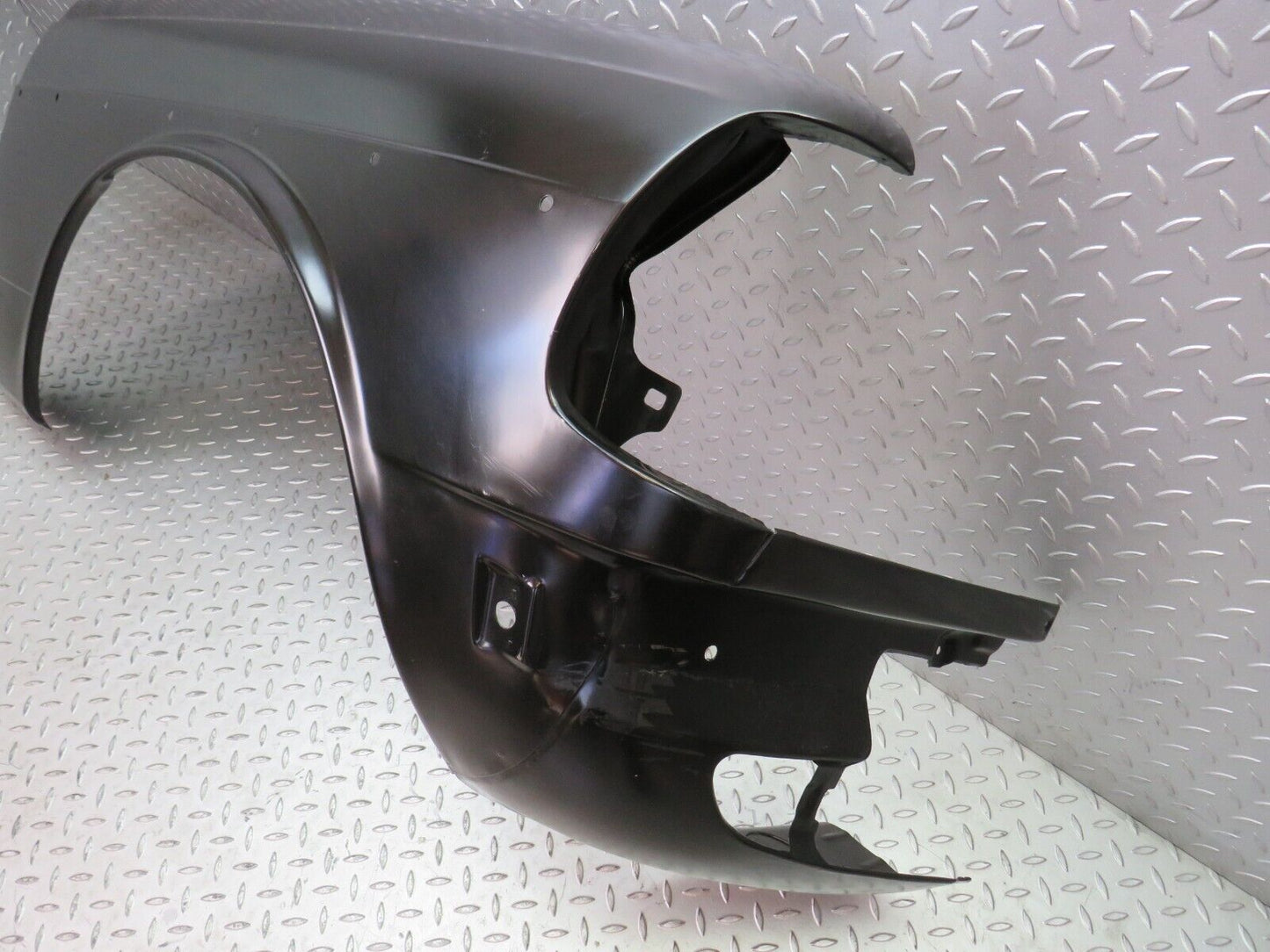 28346 Mercedes-Benz S123 240D Wagon Front Right Wing Fender