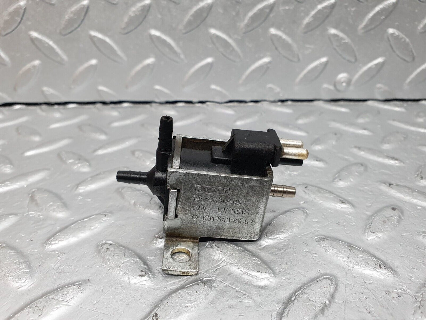 40947 Mercedes-Benz W126 300SE Vacuum Solenoid Binder 0015408697