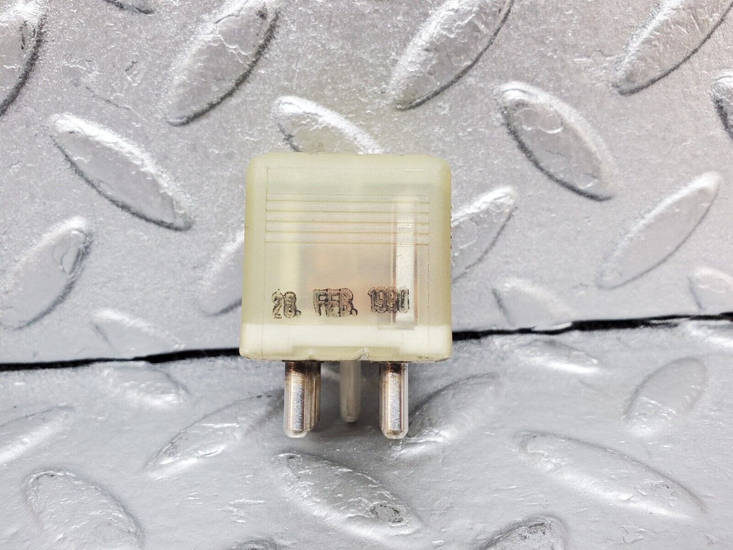 44945 Mercedes-Benz R129 300SL Coupe Door Window Control Relay 0015427819
