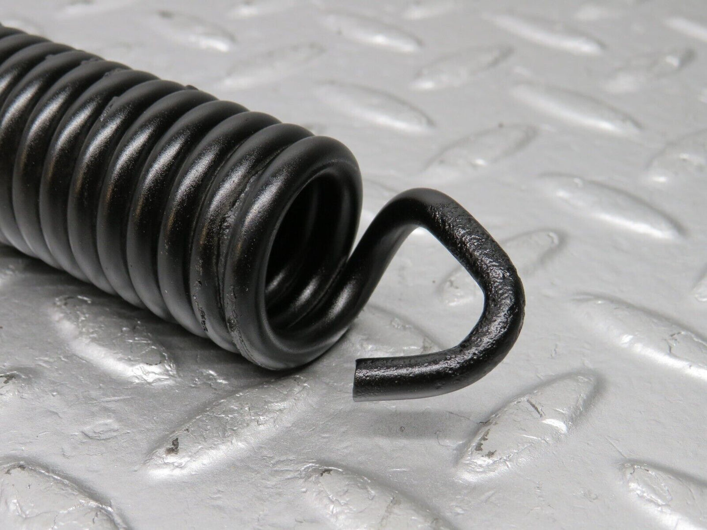 40546 Mercedes-Benz W123 300D Bonnet Hinge Spring