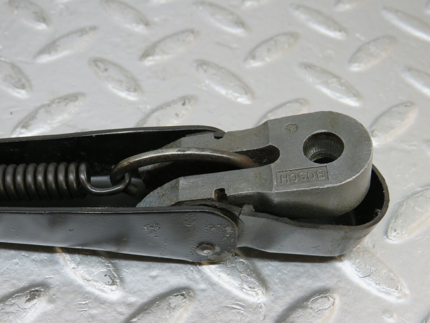34523 Mercedes-Benz C126 380SEC Coupe Windscreen Wiper Arm Bosch Right Side
