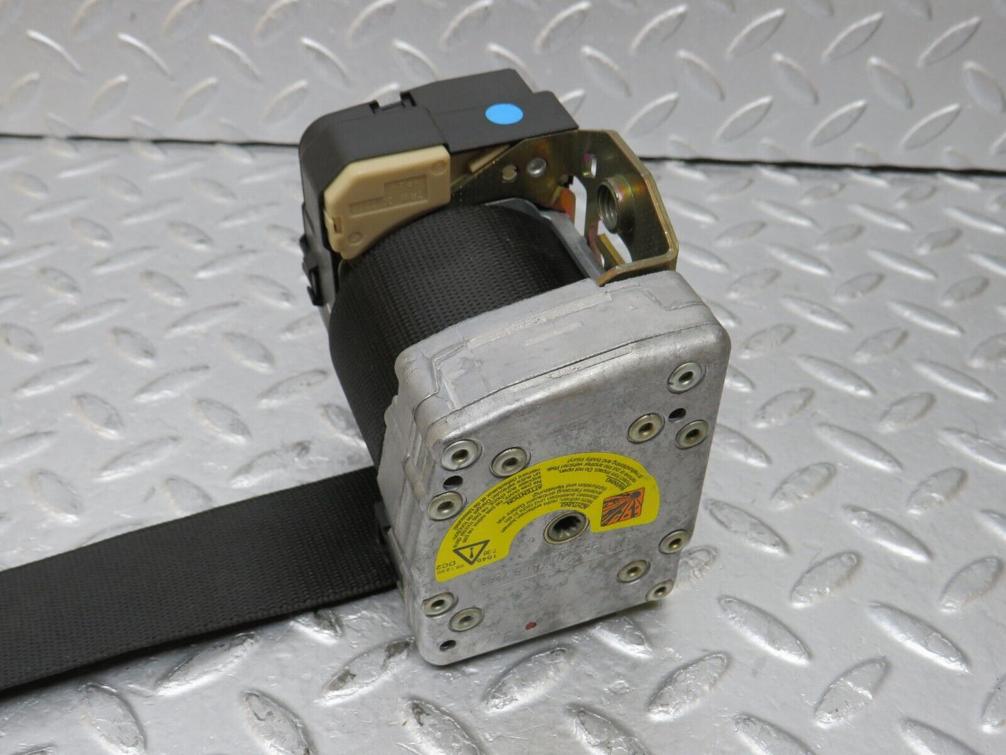 35084 Mercedes-Benz W210 320E Front Left Seat Belt 2108606585 1248600088