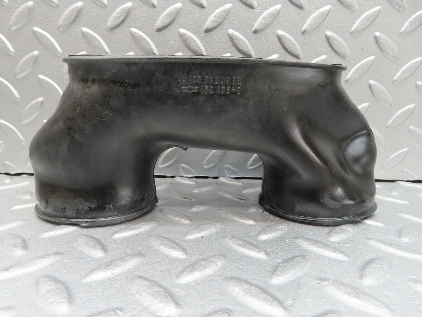 15998 Mercedes-Benz W123 280E Air Duct Rubber Hose 1238320988