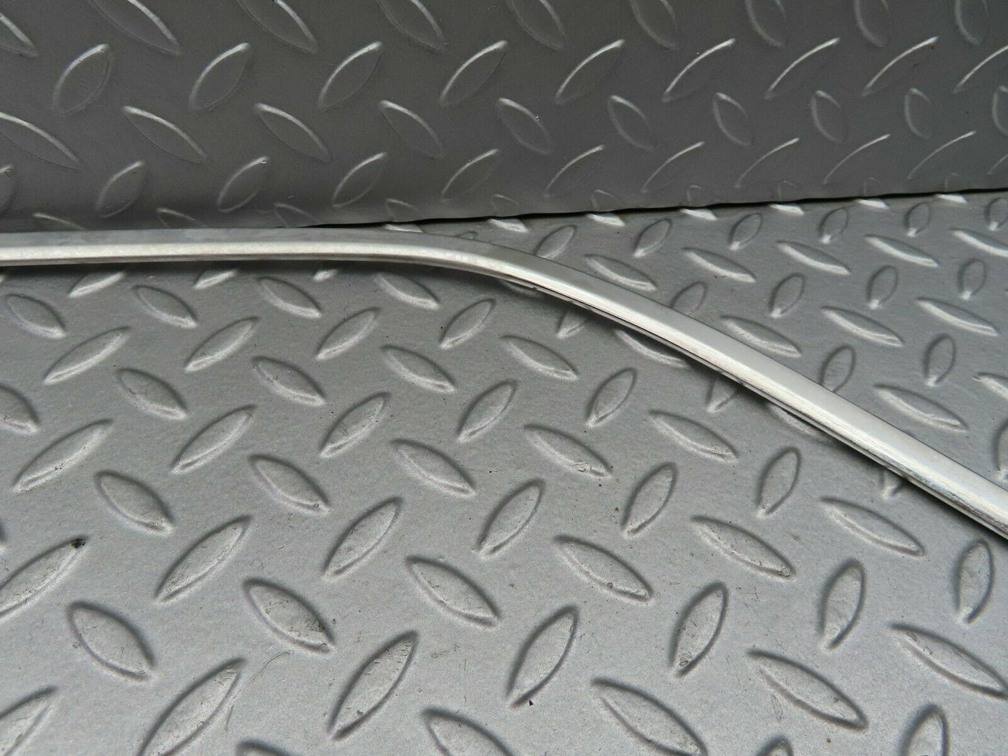 6211 Mercedes-Benz W126 380SE Door Chrome Window Frame Rear Right