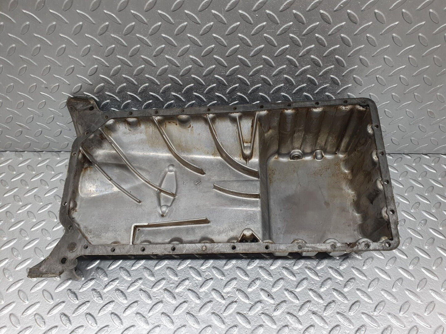 44001 Mercedes-Benz C123 230CE Coupe Oil Pan Oil Sump 1020141702
