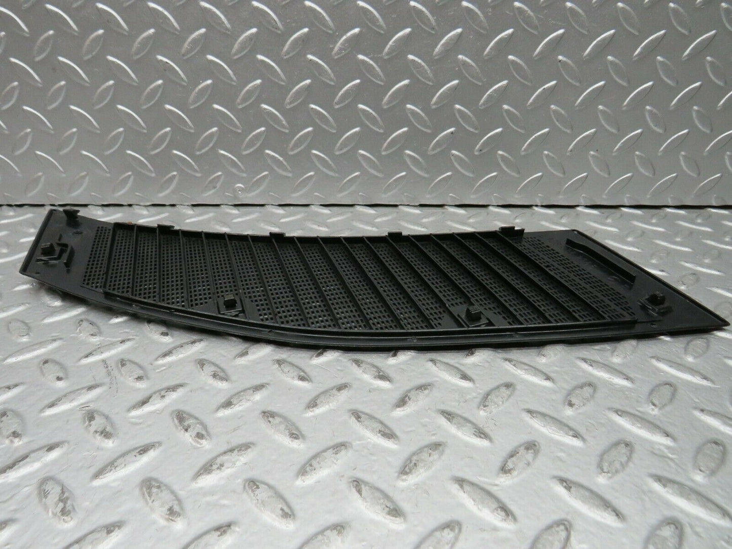 22059 Mercedes-Benz S123 280TE Wagon Air Intake Grill Left Side 1238362965