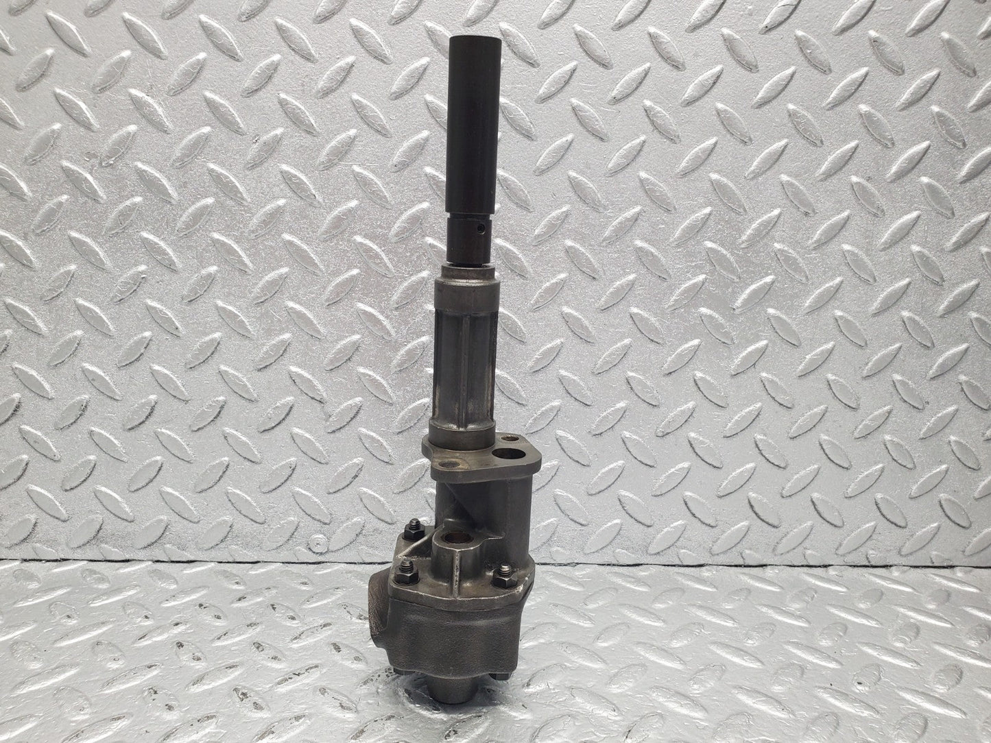 W112 oil pump used OEM