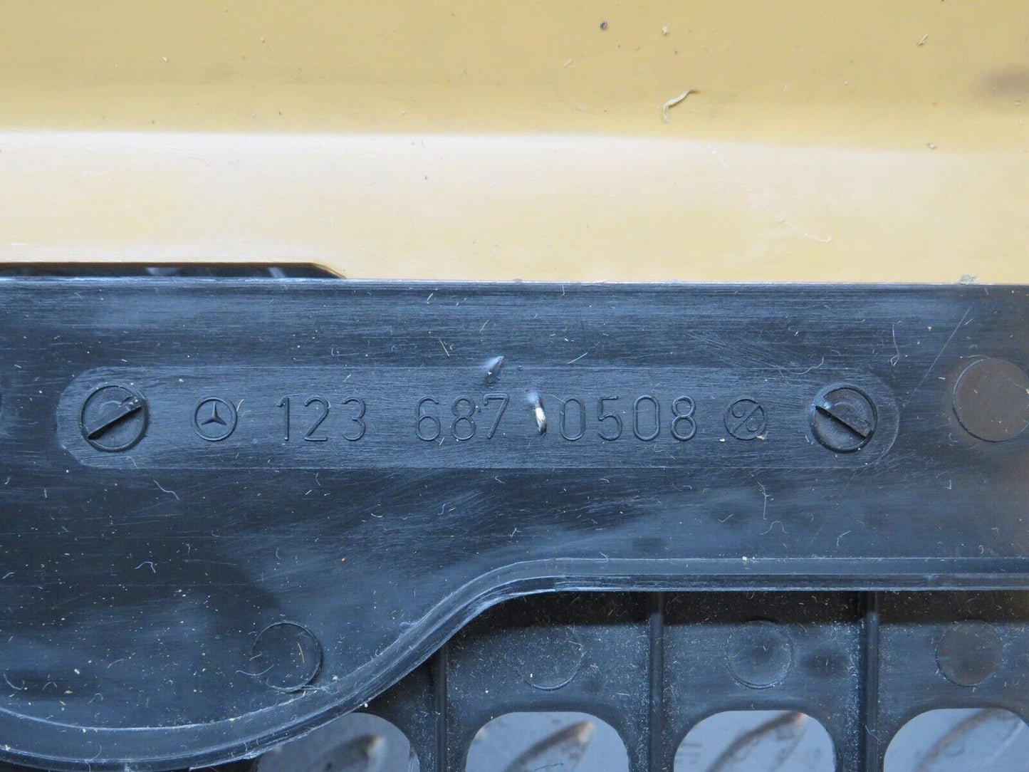 28685 Mercedes-Benz W123 230E Under Dash Panel Left Side Palomino 1236892708