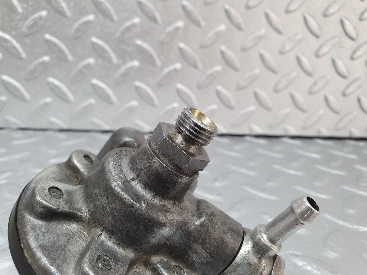 43270 Mercedes-Benz W108 280SE Fuel Backflow Damper Regulator 1270780291 1270700268