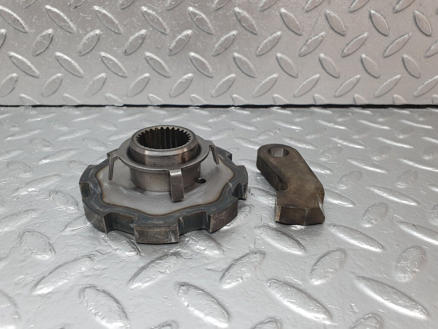 43848 Mercedes-Benz C126 380SEC Coupe Automatic Gearbox Parking Gear 722.310