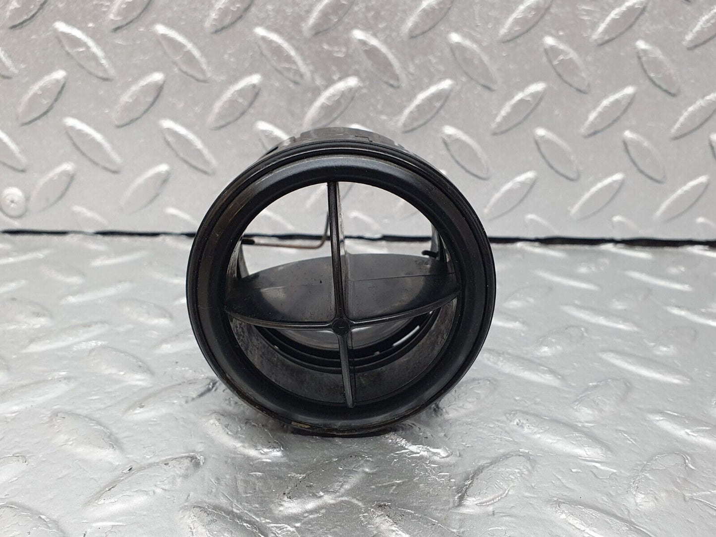 43260 Mercedes-Benz W108 280SE Dashboard Air Vent