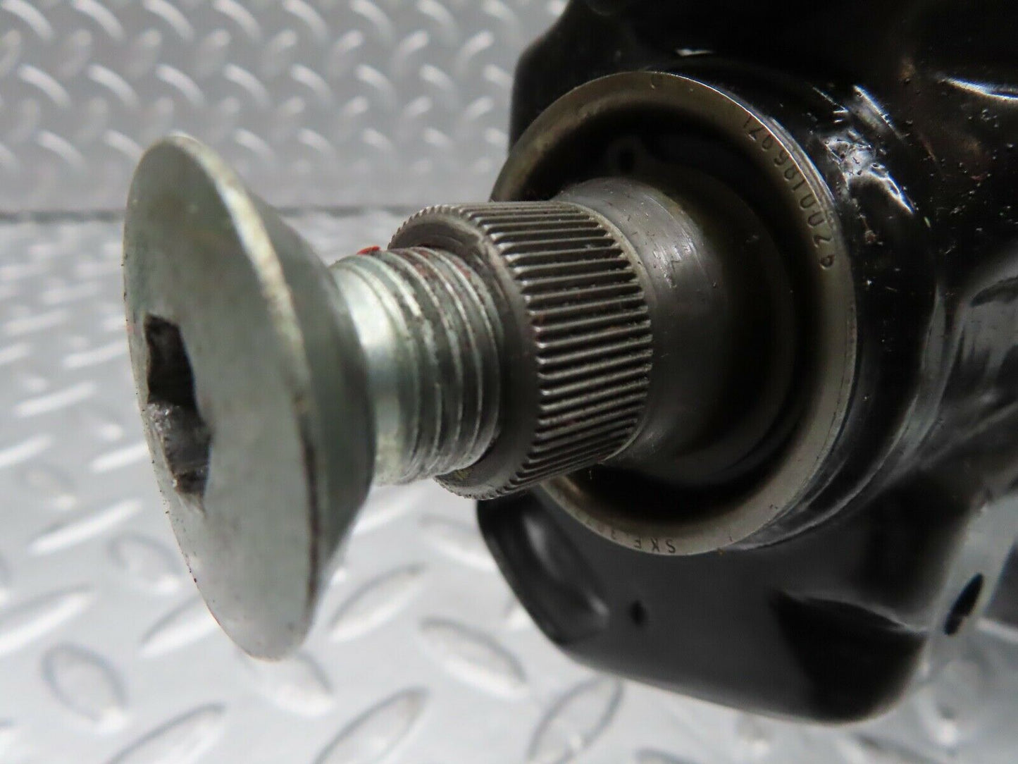 21233 Mercedes-Benz W123 230E Steering Column