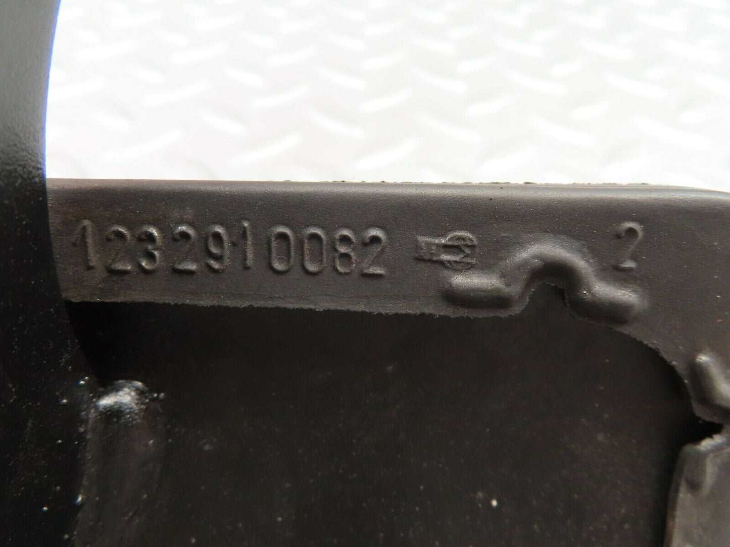 6376 Mercedes-Benz W126 380SE Brake Pedal With Rubber