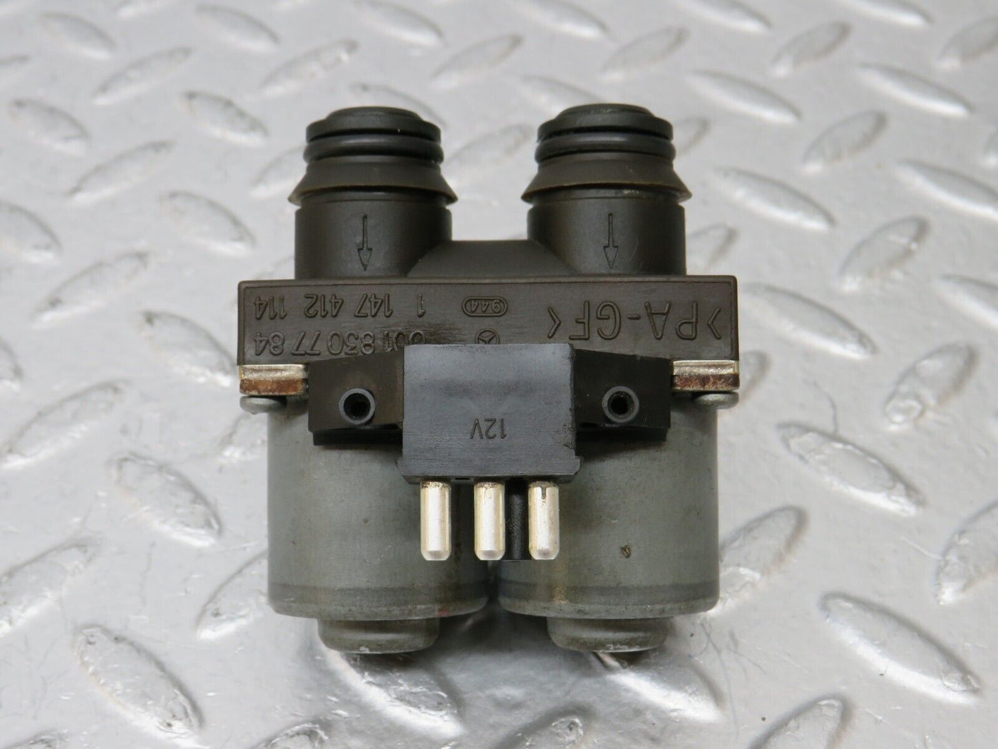 34900 Mercedes-Benz W210 320E Heater Control Duo Valve 0018307784